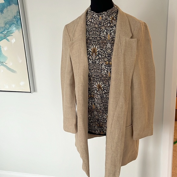 Ladies Blazer - Picture 3 of 9